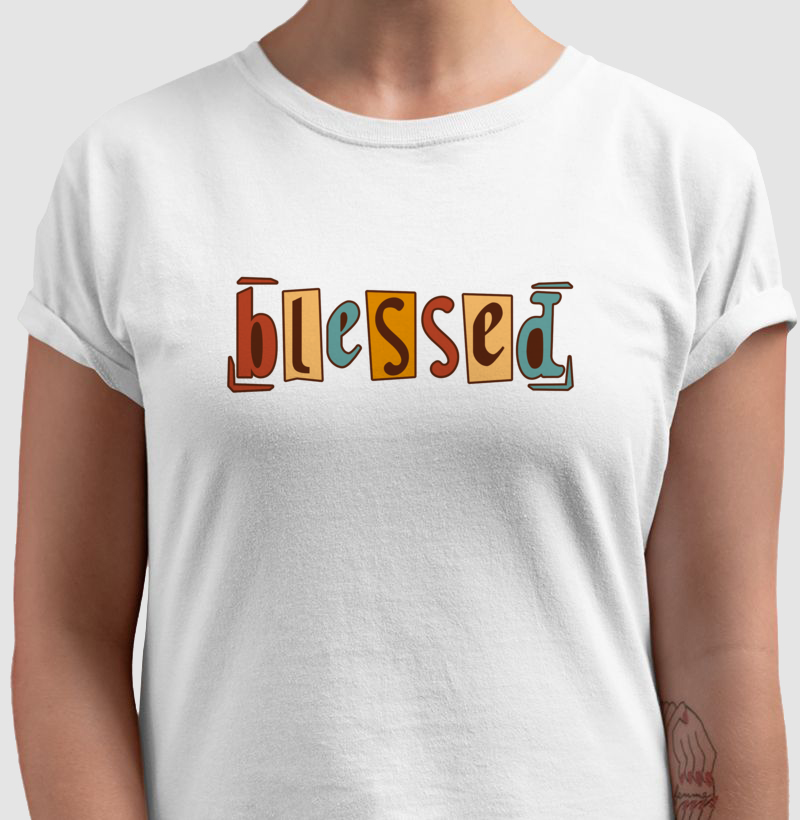 Camiseta Feminina  Blessed